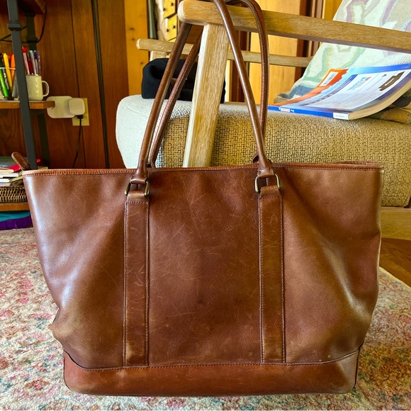 Vintage L.L. Bean Brown Leather Tote Bag – Style #0YV37 - Picture 16 of 16